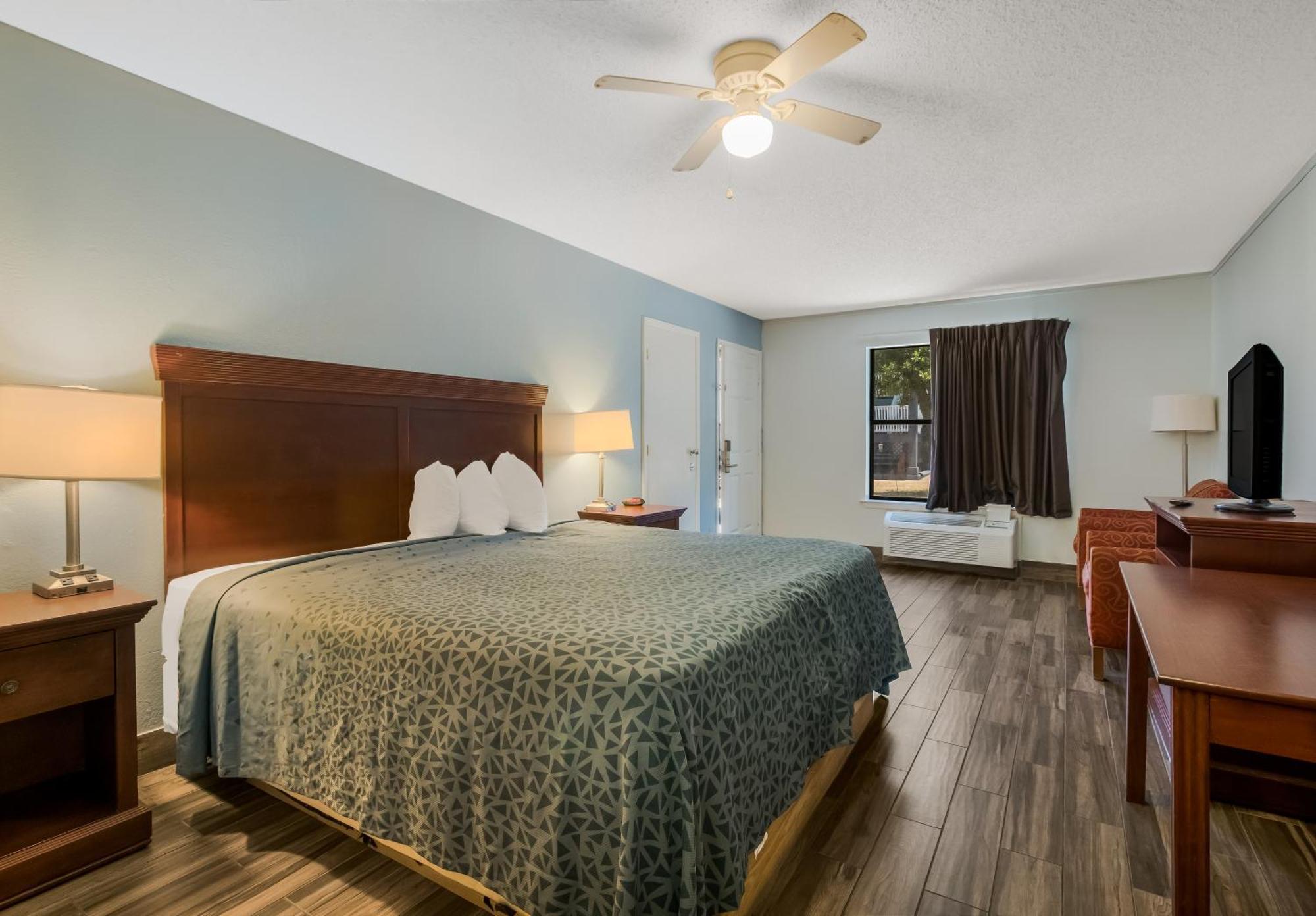 Econo Lodge Inn & Suites Fulton - Rockport Exterior foto