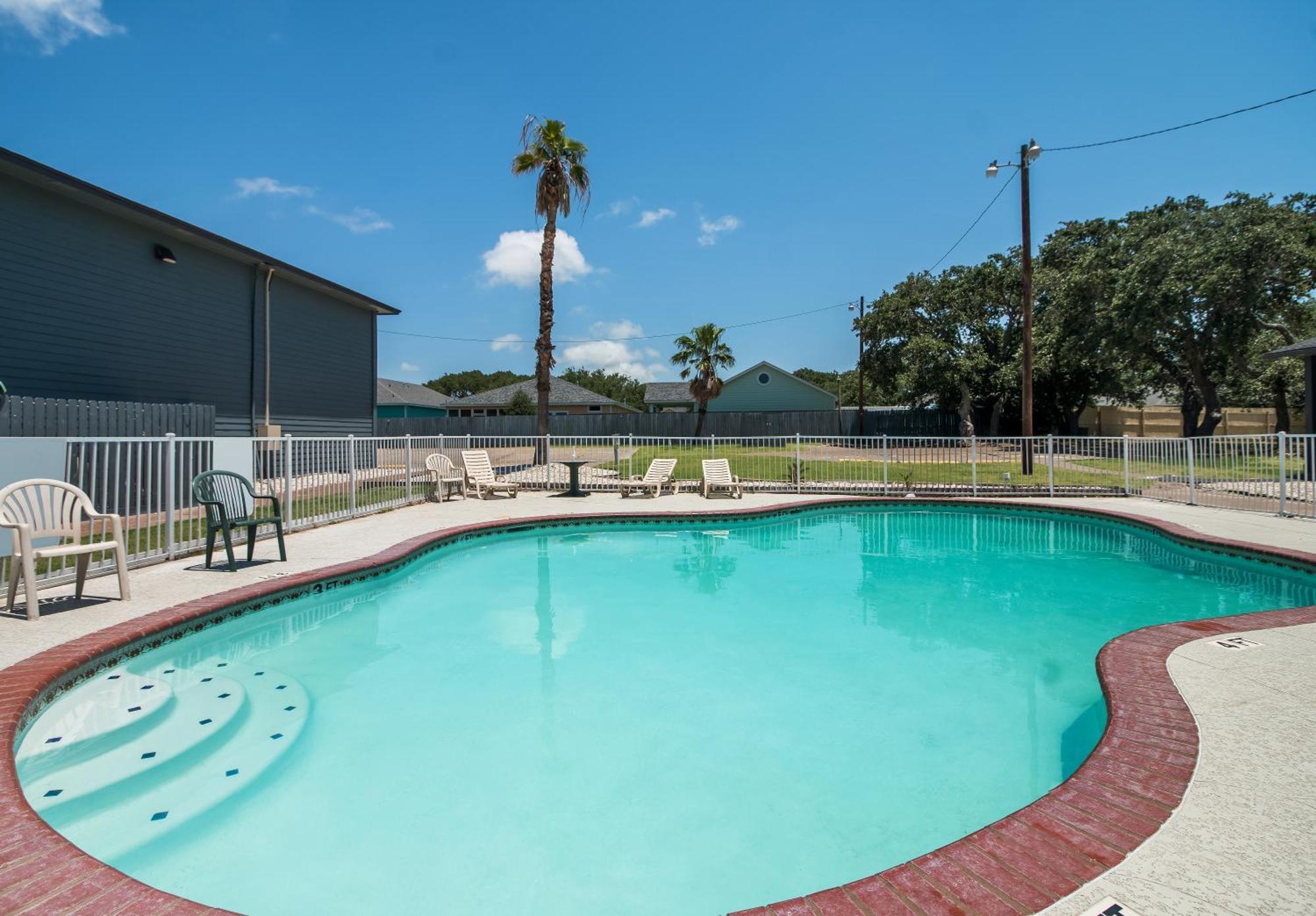 Econo Lodge Inn & Suites Fulton - Rockport Exterior foto