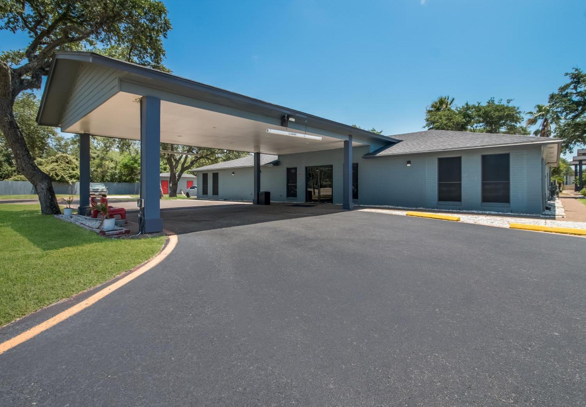 Econo Lodge Inn & Suites Fulton - Rockport Exterior foto